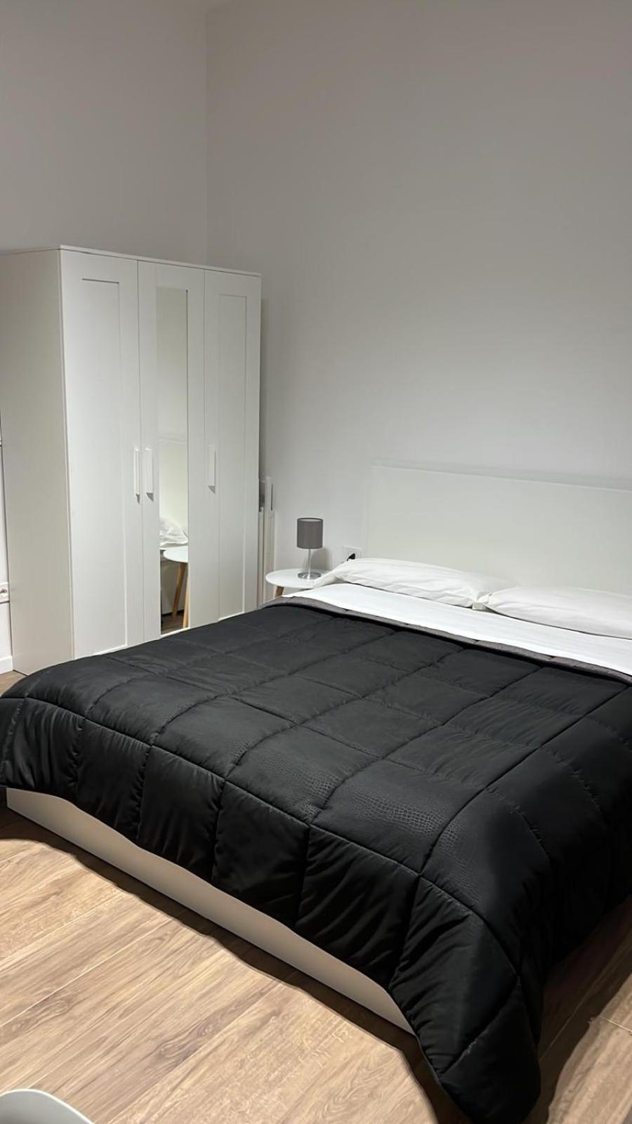 פויג'ה Business Home Piazza Cesare Battisti B&B Residence מראה חיצוני תמונה