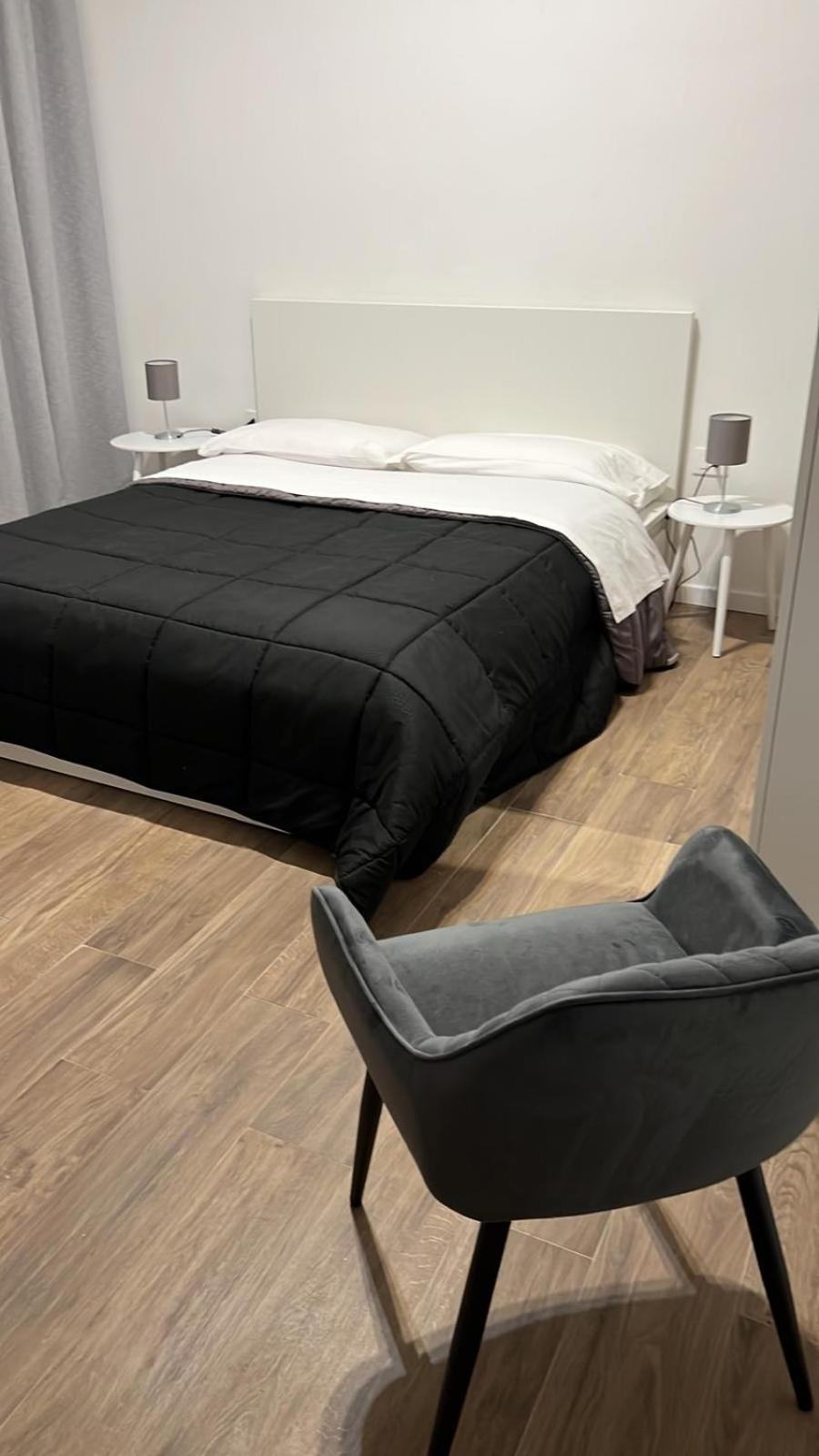 פויג'ה Business Home Piazza Cesare Battisti B&B Residence מראה חיצוני תמונה